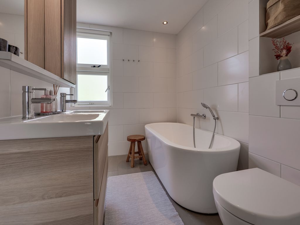 Het Ruim 24, Barendrecht