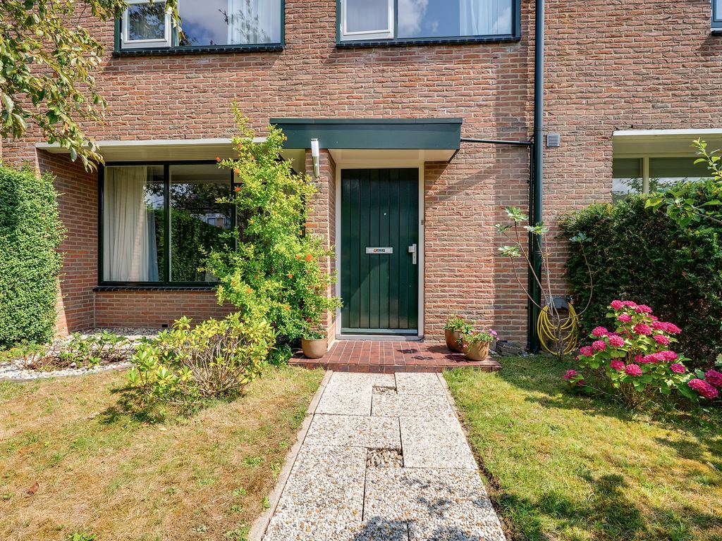 Het Ruim 24, Barendrecht