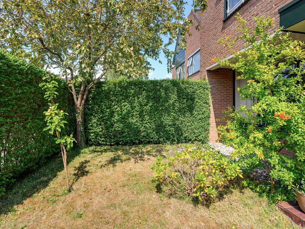 Het Ruim 24, Barendrecht