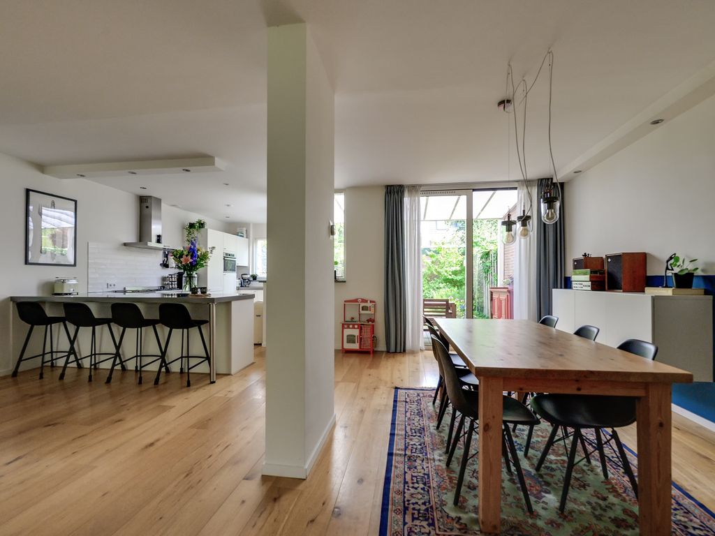 Het Ruim 24, Barendrecht