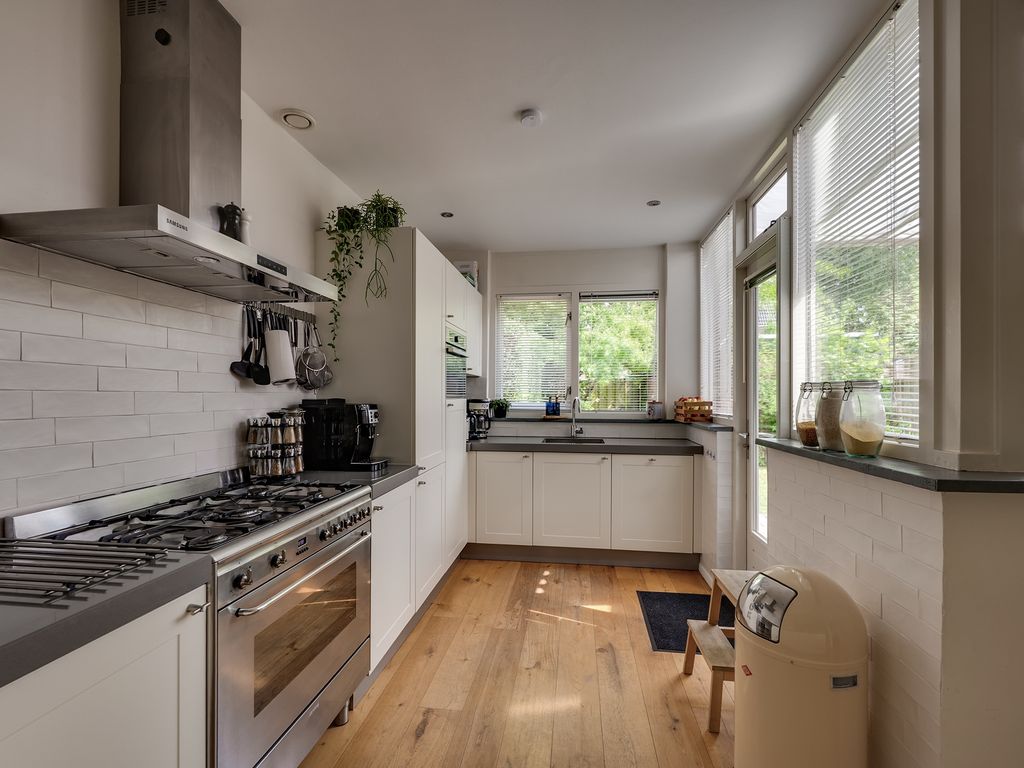 Het Ruim 24, Barendrecht