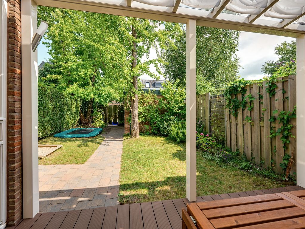 Het Ruim 24, Barendrecht