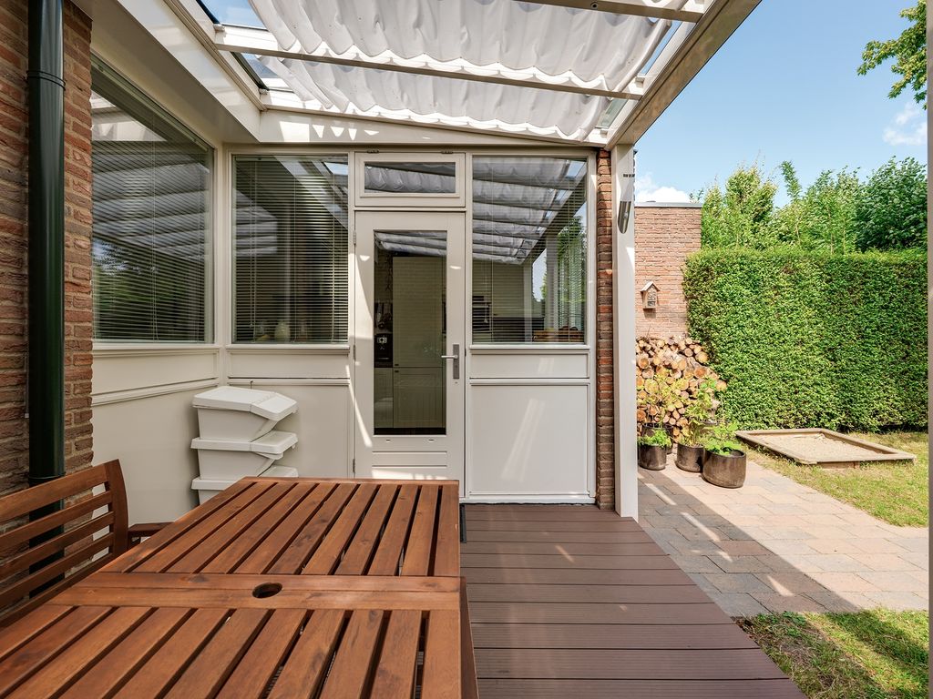 Het Ruim 24, Barendrecht