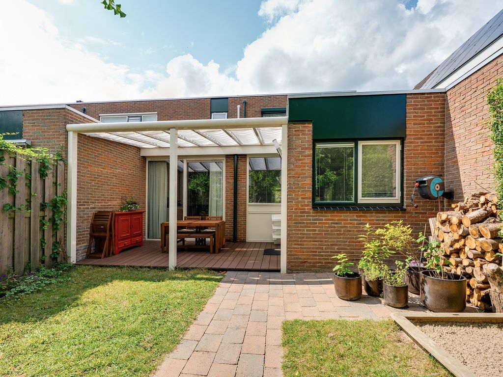 Het Ruim 24, Barendrecht