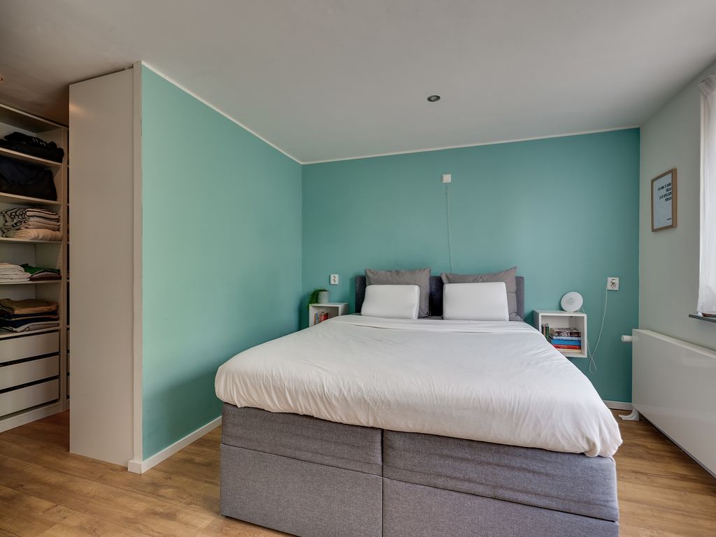 Het Ruim 24, Barendrecht