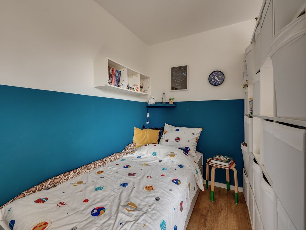 Het Ruim 24, Barendrecht