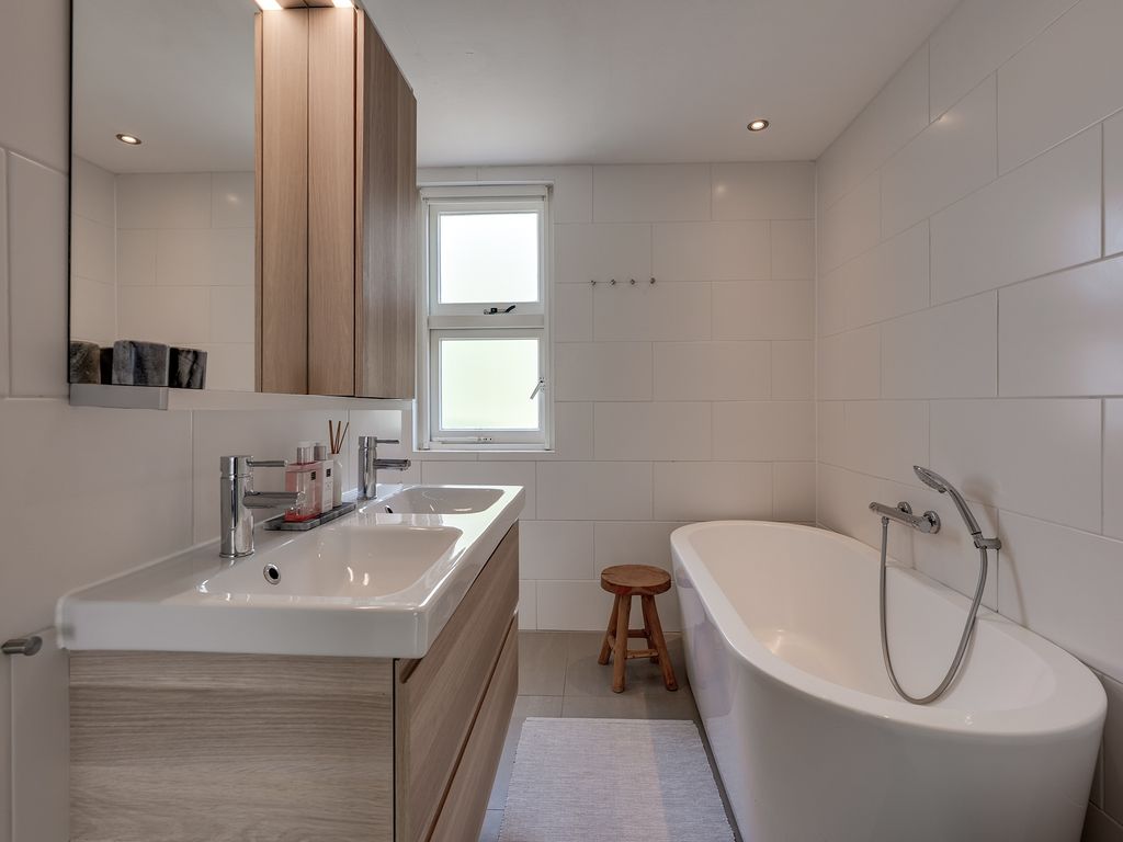 Het Ruim 24, Barendrecht