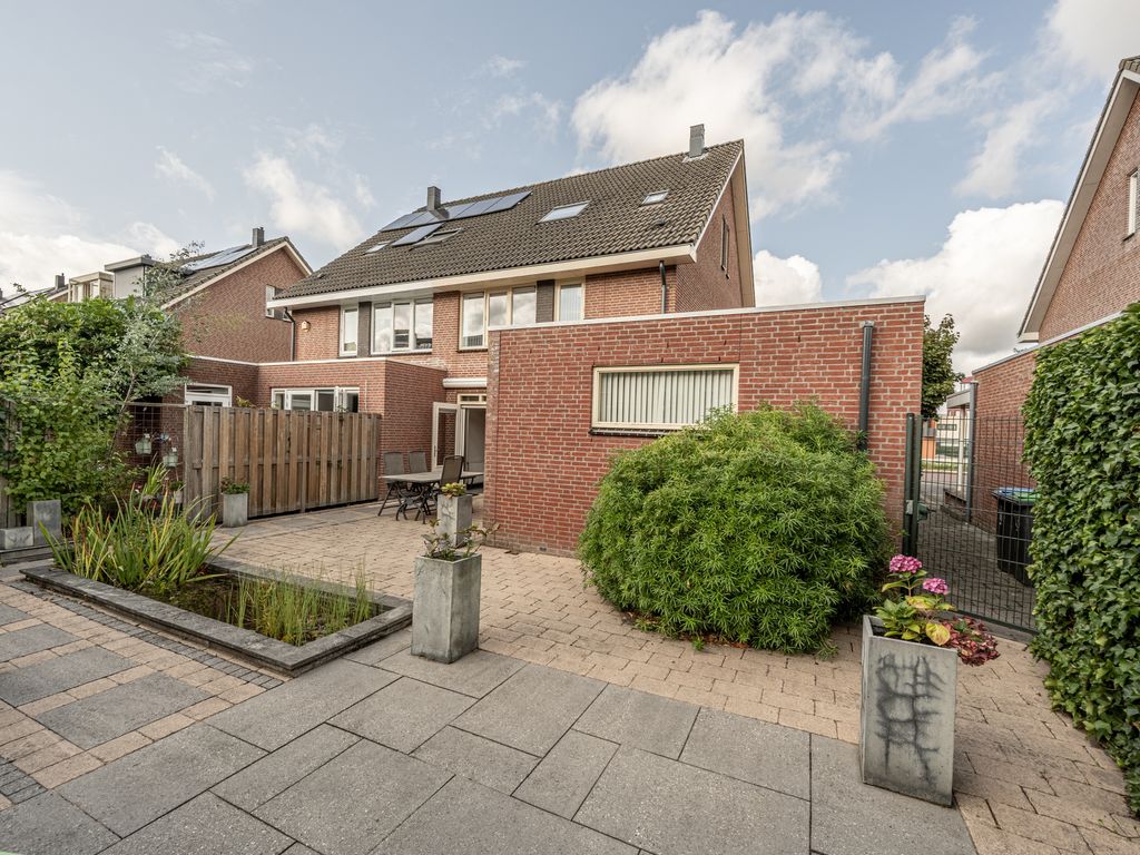 Van Hobokenhaven 10, Barendrecht