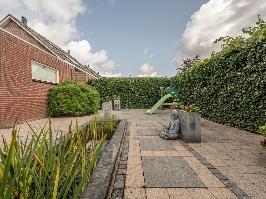 Van Hobokenhaven 10, Barendrecht