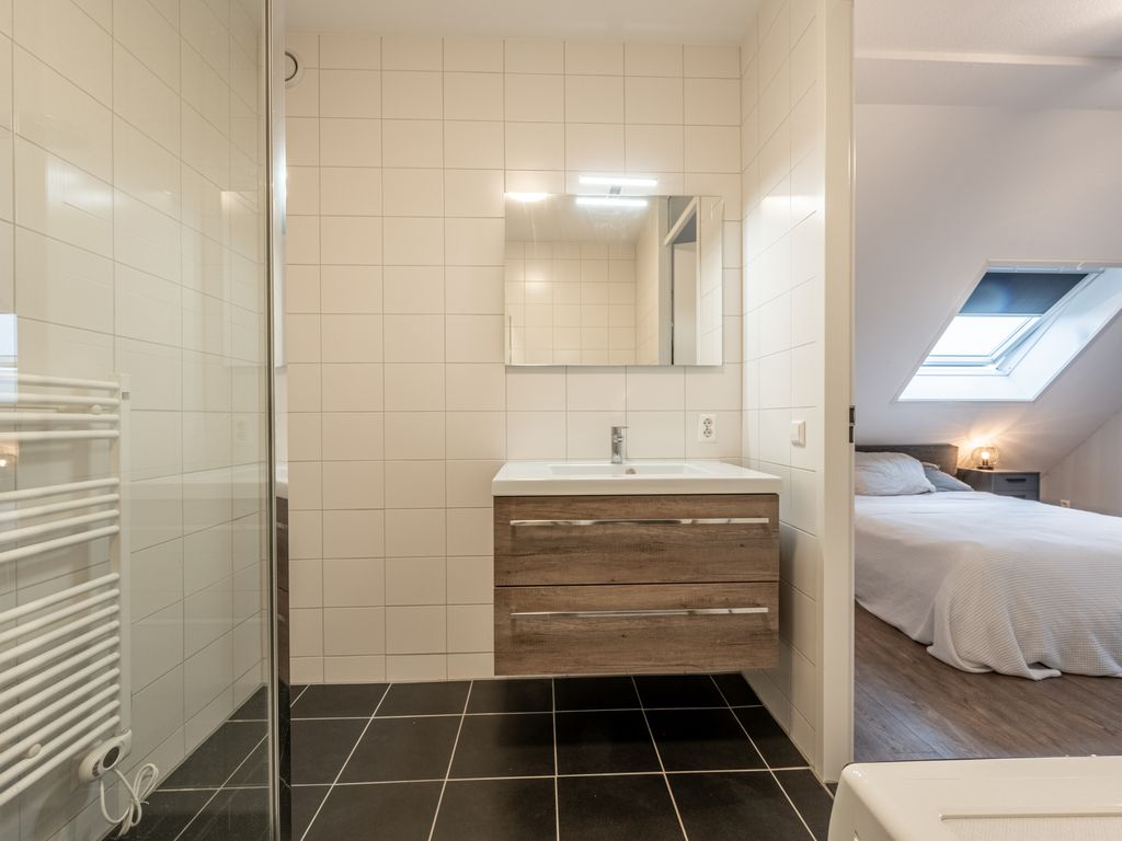 Maalsteen 17, Zuidland