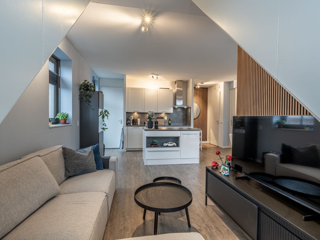 Maalsteen 17, Zuidland