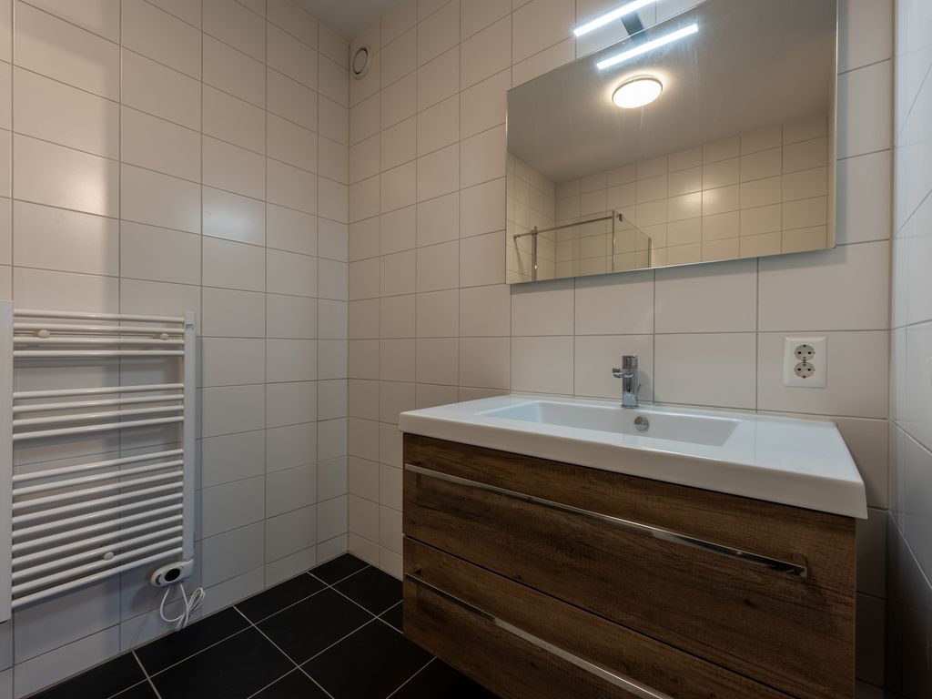 Maalsteen 17, Zuidland