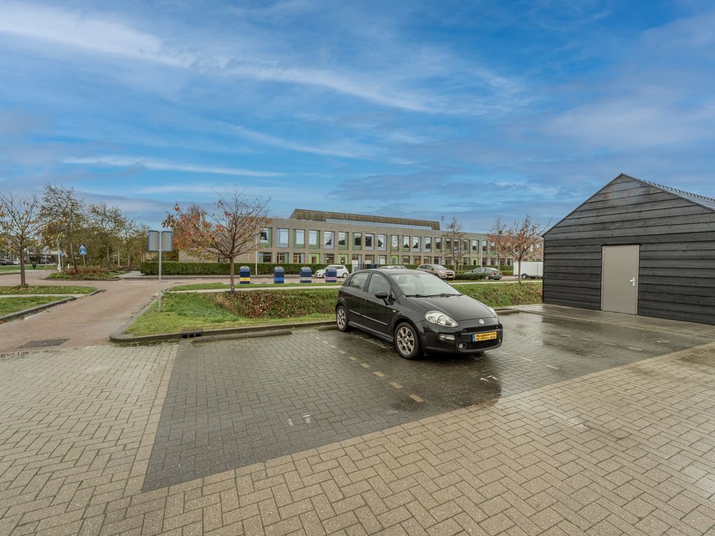 Maalsteen 17, Zuidland