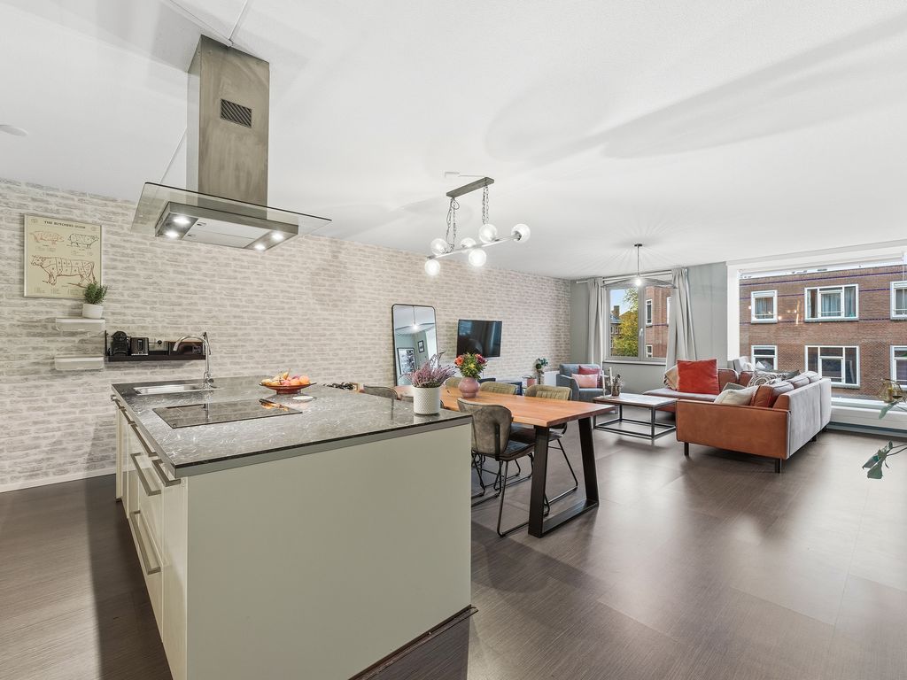 Rösener Manzstraat 9E, Rotterdam