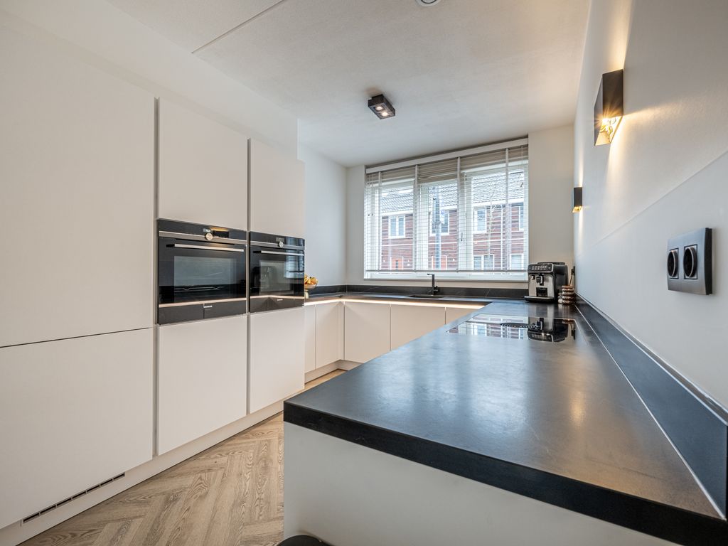 Nieuwenhoornstraat 33, Rotterdam