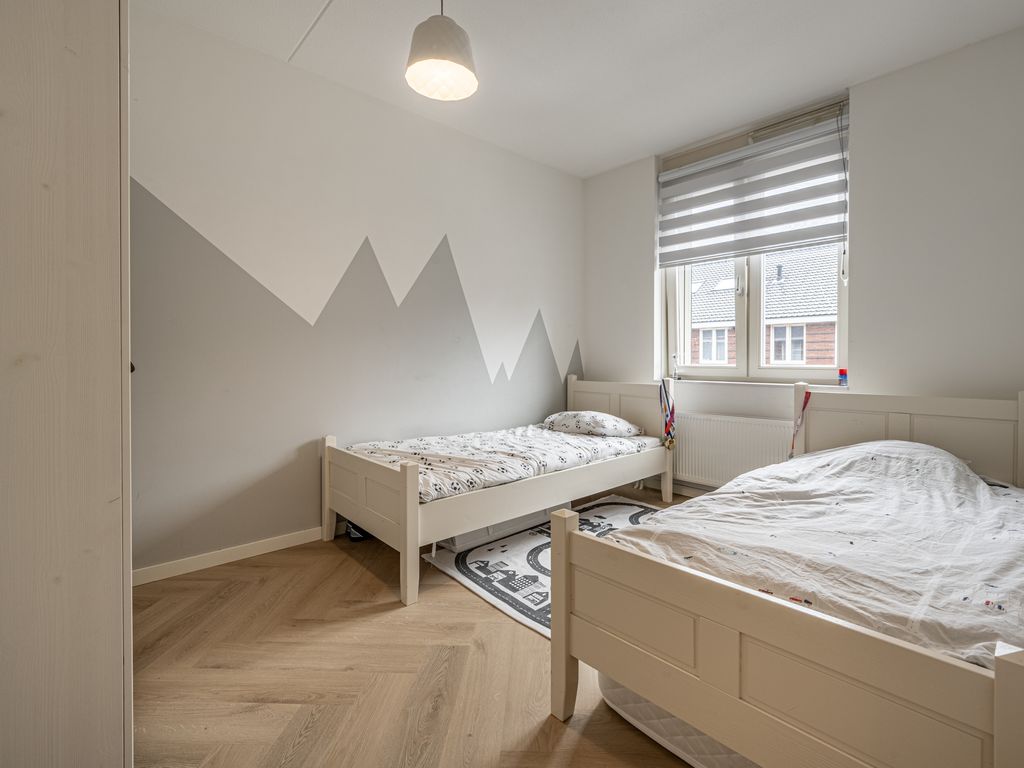 Nieuwenhoornstraat 33, Rotterdam