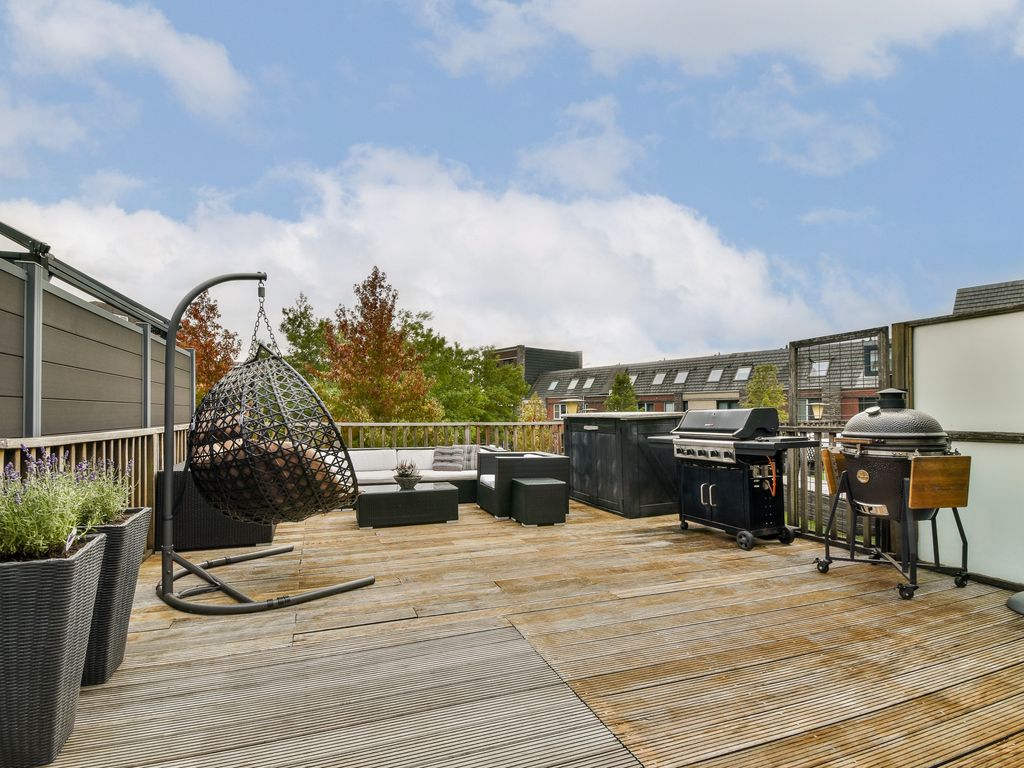 Olijfhout 18, Barendrecht