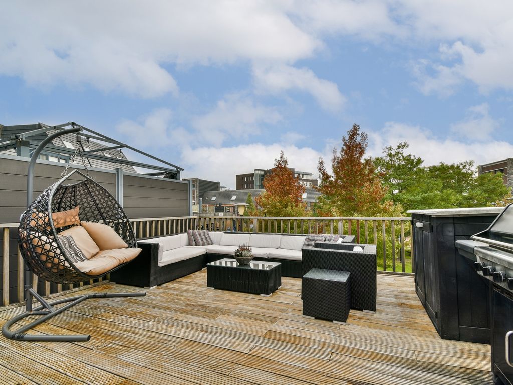 Olijfhout 18, Barendrecht