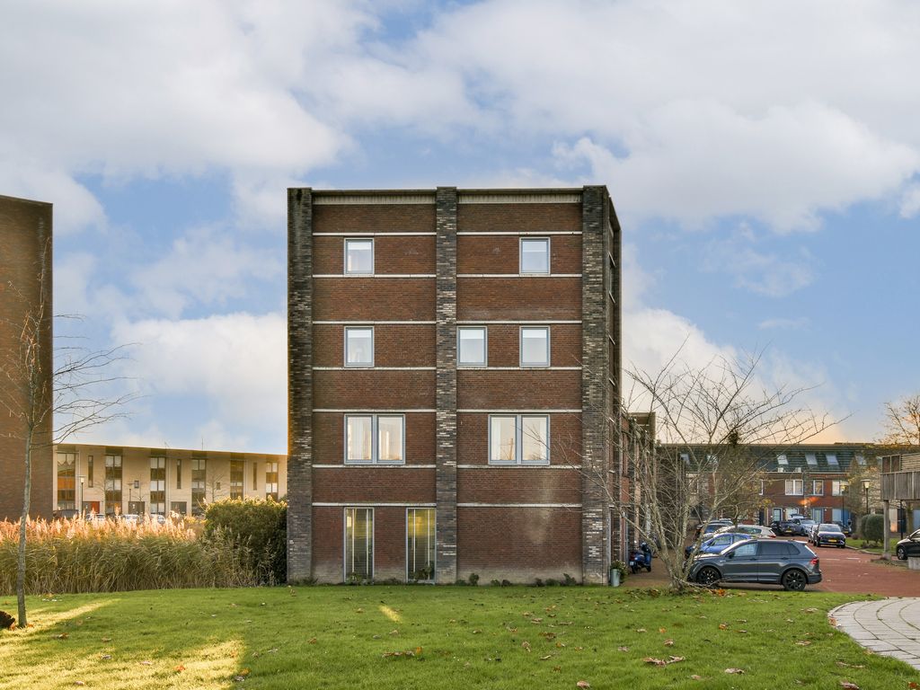 Olijfhout 41, Barendrecht