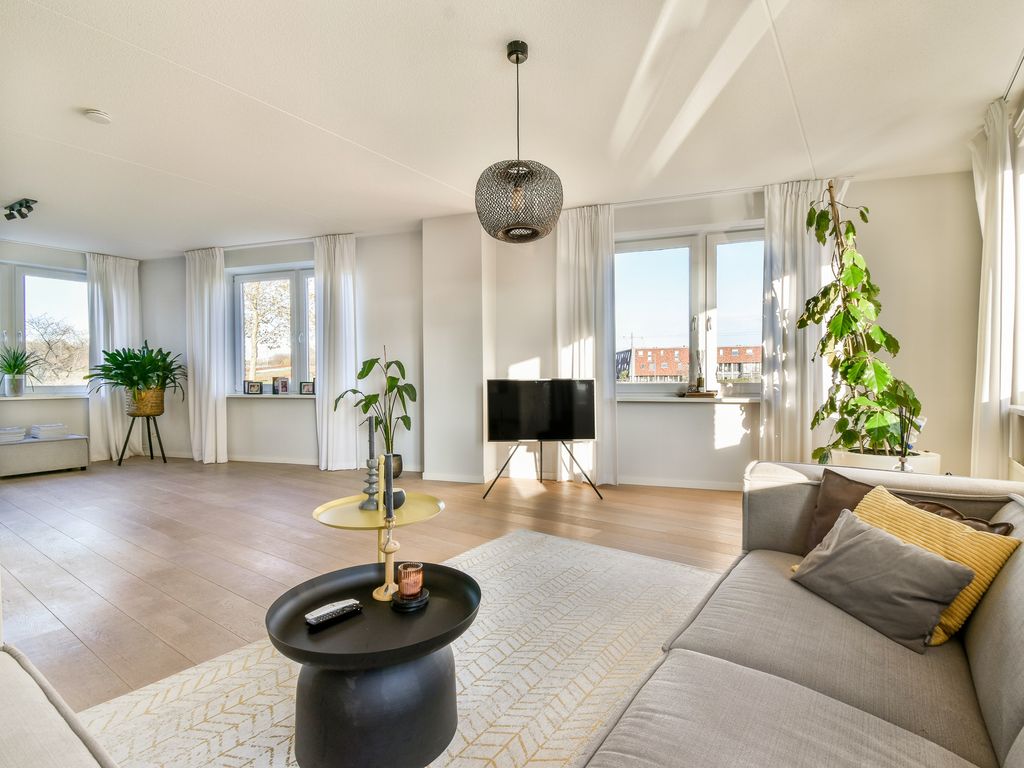 Olijfhout 41, Barendrecht