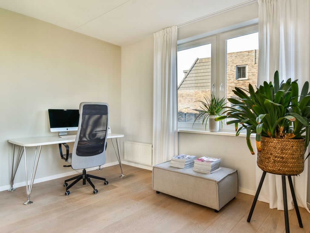 Olijfhout 41, Barendrecht