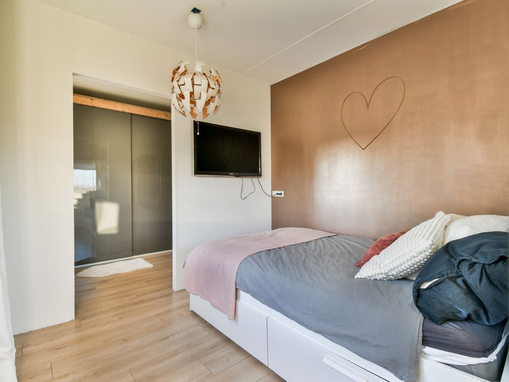 Olijfhout 41, Barendrecht