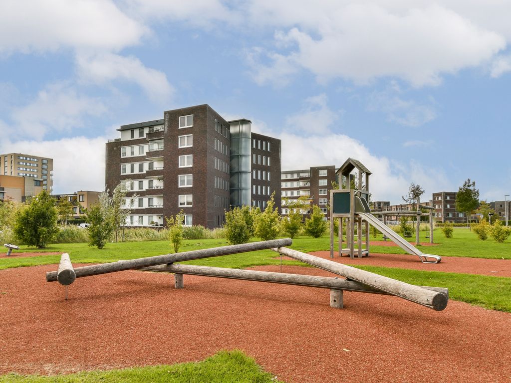Olijfhout 41, Barendrecht