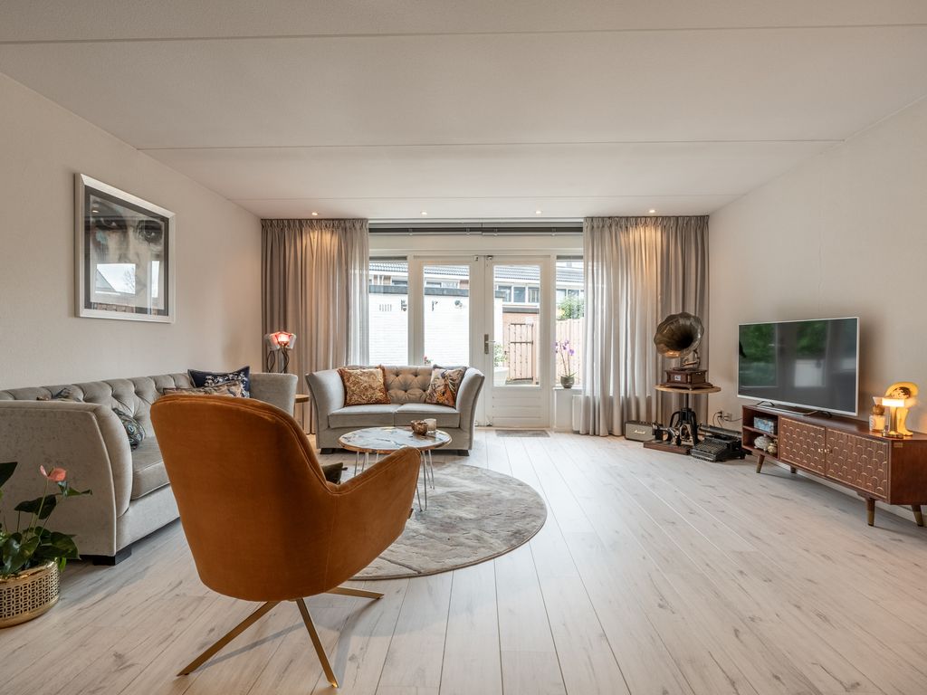 Van Ravesteyndreef 57, Barendrecht