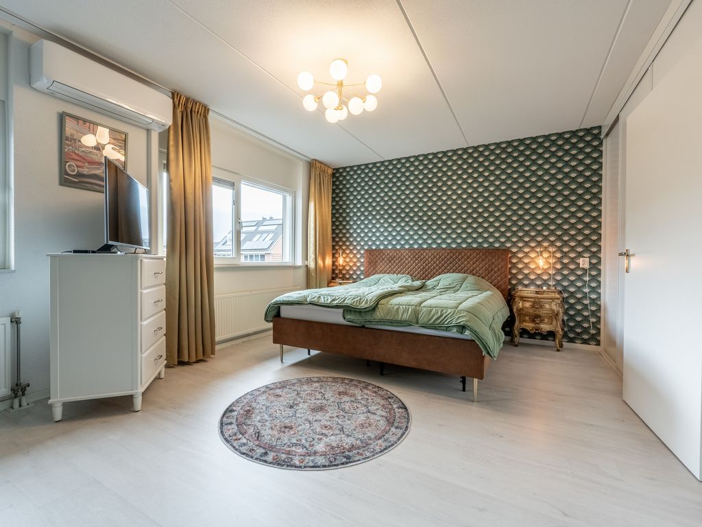 Van Ravesteyndreef 57, Barendrecht