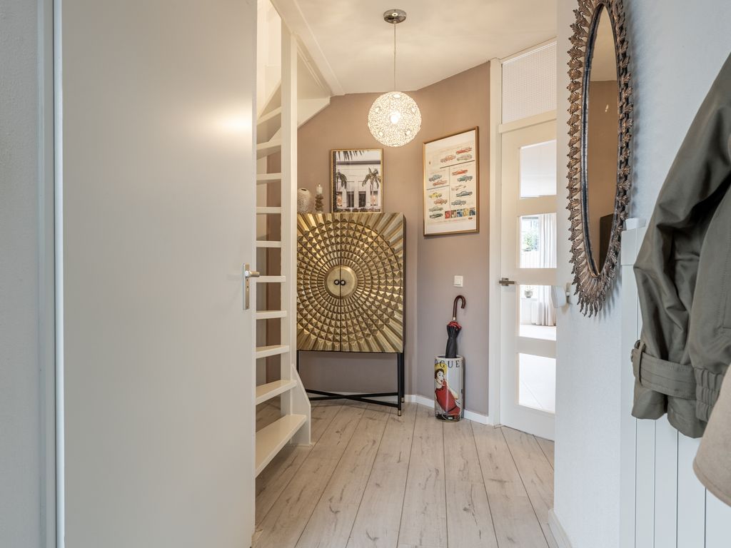 Van Ravesteyndreef 57, Barendrecht