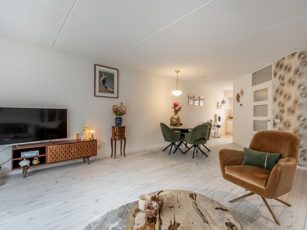 Van Ravesteyndreef 57, Barendrecht