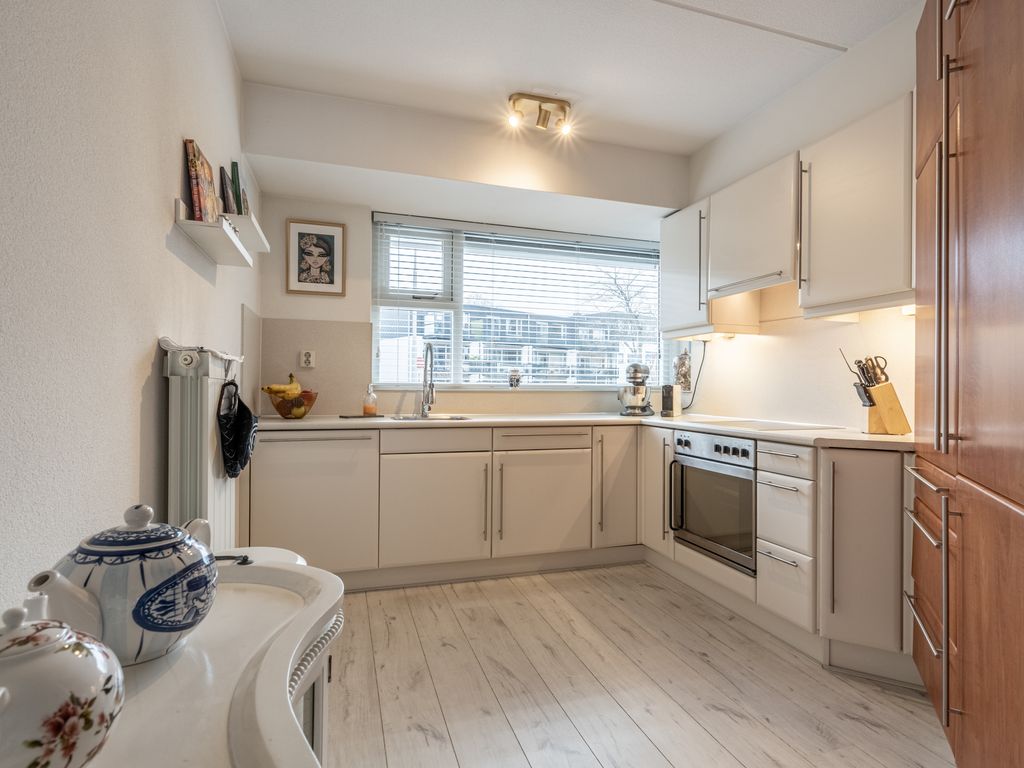 Van Ravesteyndreef 57, Barendrecht