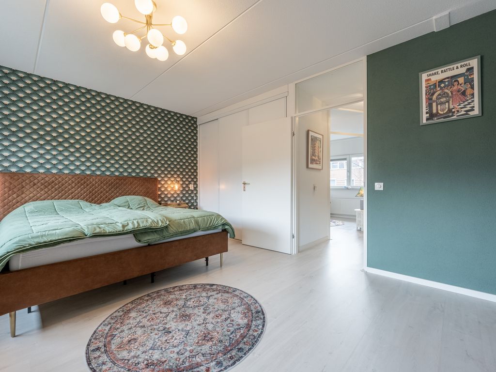 Van Ravesteyndreef 57, Barendrecht