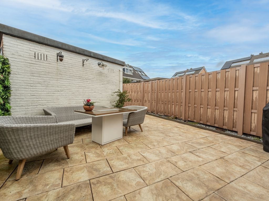 Van Ravesteyndreef 57, Barendrecht