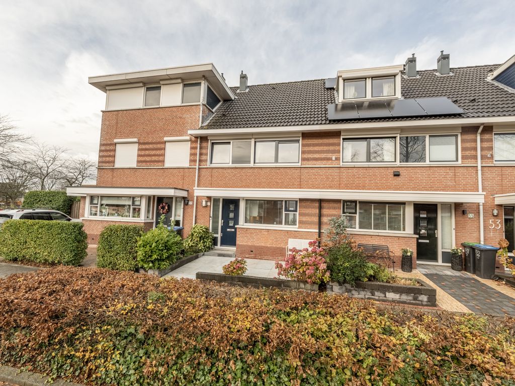 Van Ravesteyndreef 57, Barendrecht