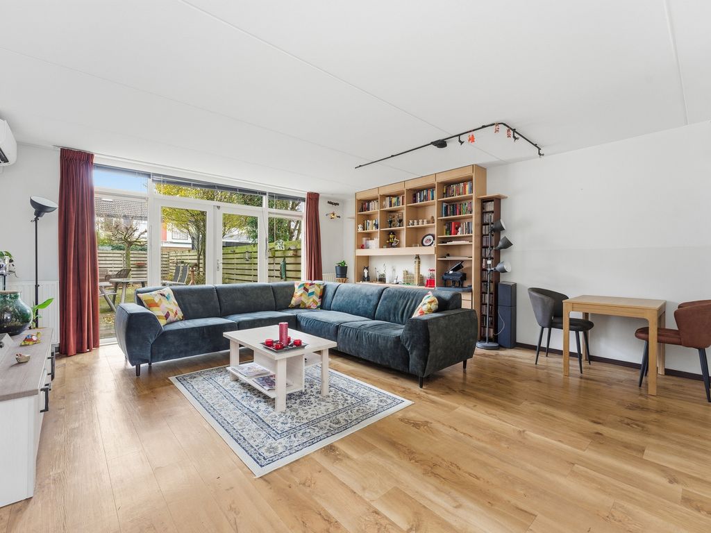 Brahmsstraat 18, Barendrecht