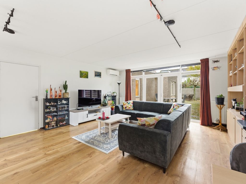 Brahmsstraat 18, Barendrecht