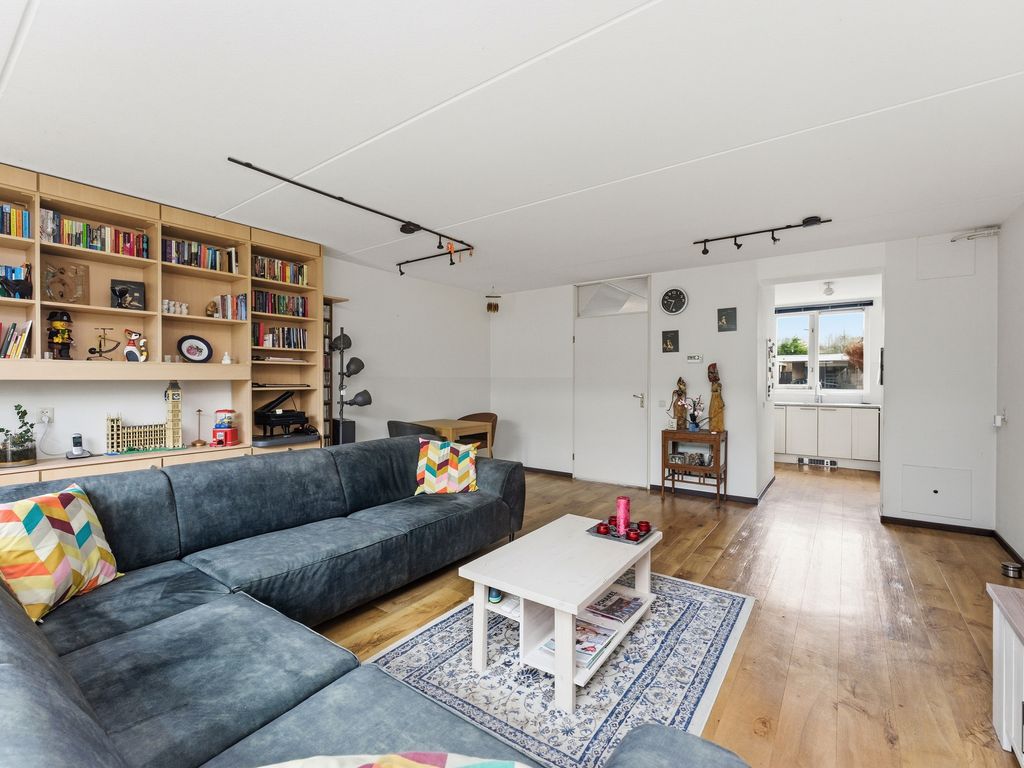 Brahmsstraat 18, Barendrecht