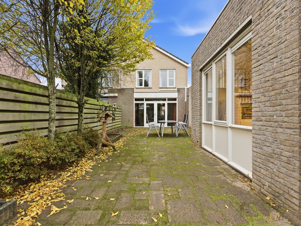 Brahmsstraat 18, Barendrecht