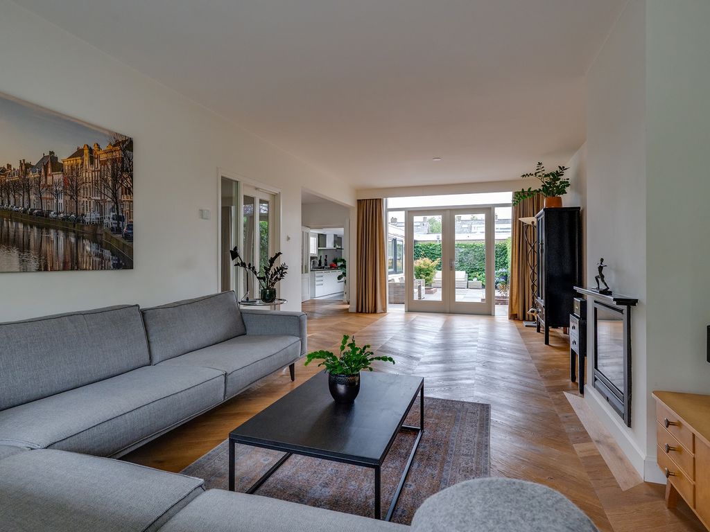 Ghijseland 158, Rhoon