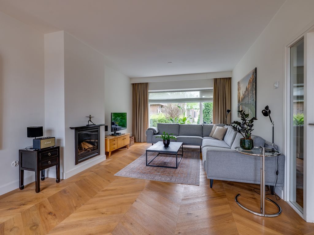 Ghijseland 158, Rhoon