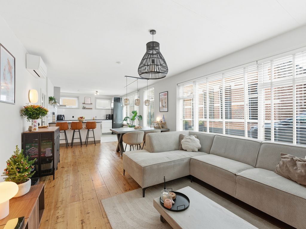 Dorpsstraat 57, Poortugaal