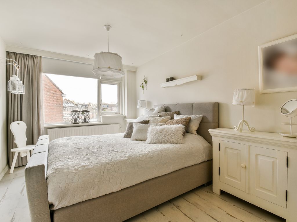 Karveel 1, Barendrecht