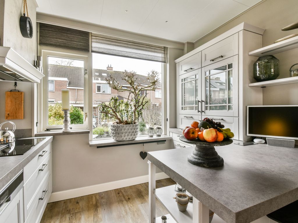 Karveel 1, Barendrecht