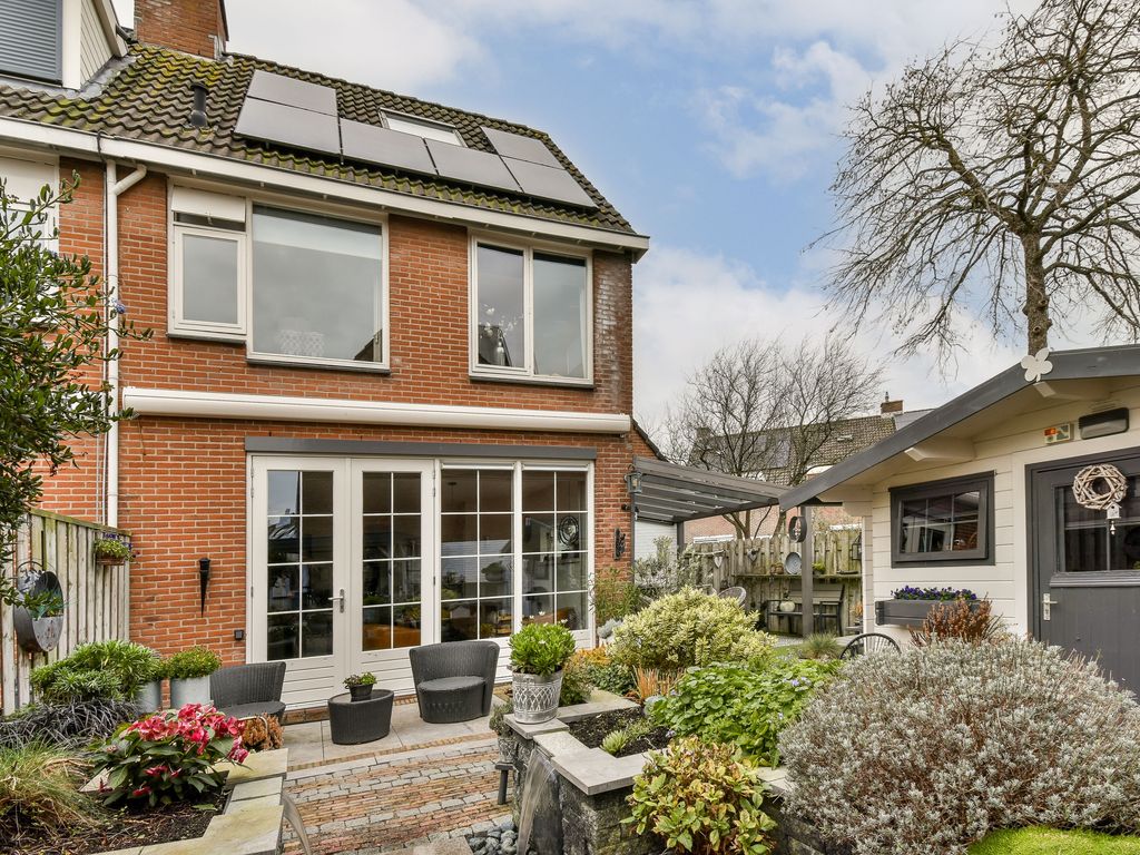 Karveel 1, Barendrecht