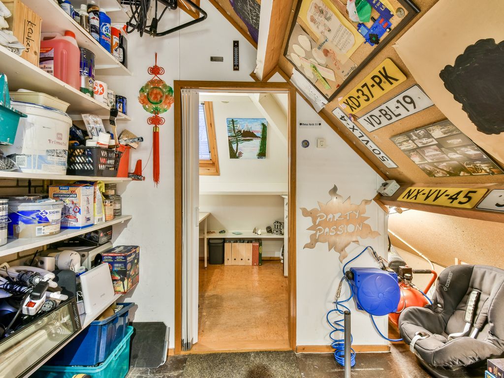 Karveel 1, Barendrecht