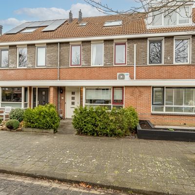 Forum 27, Poortugaal