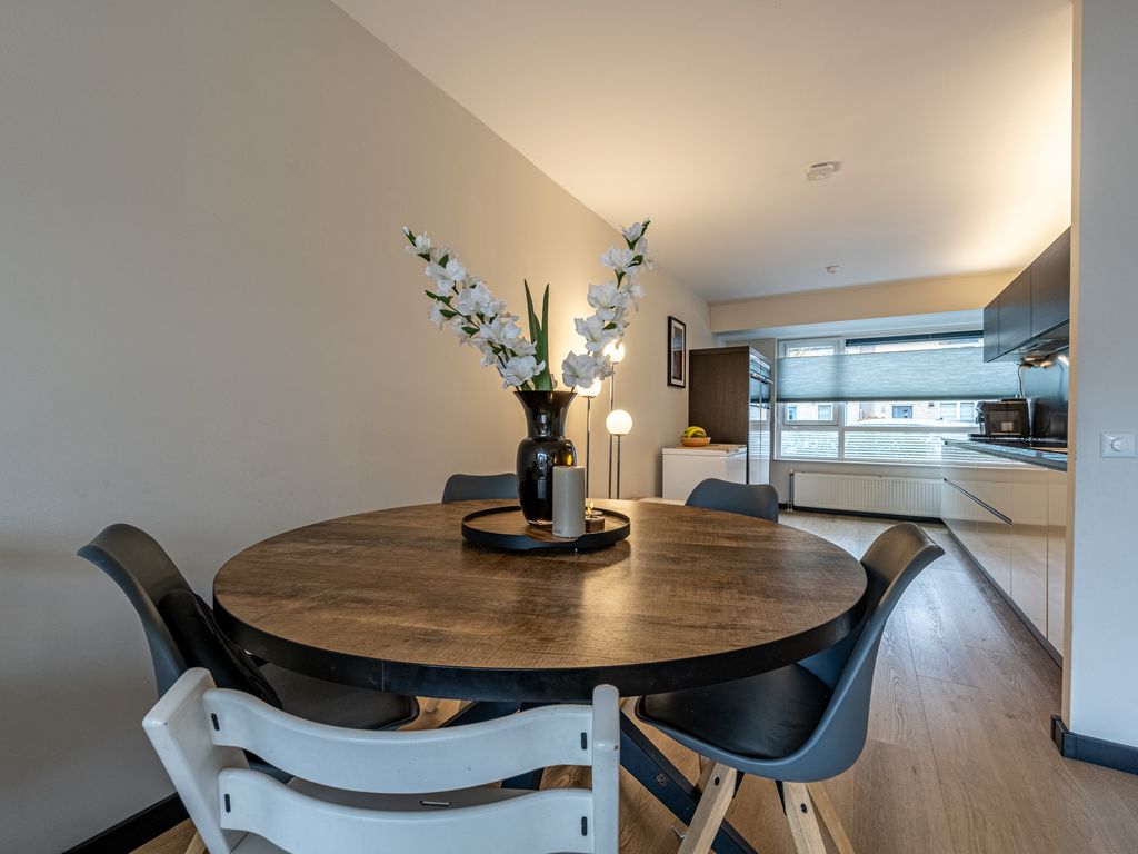 Forum 27, Poortugaal