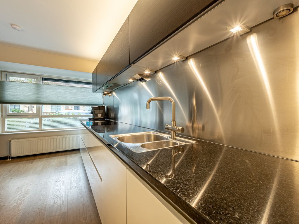 Forum 27, Poortugaal