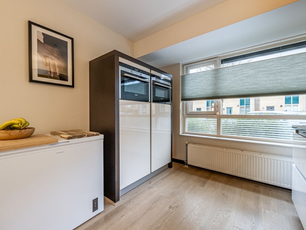 Forum 27, Poortugaal